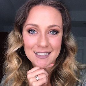 Meet your Posher, Bailey